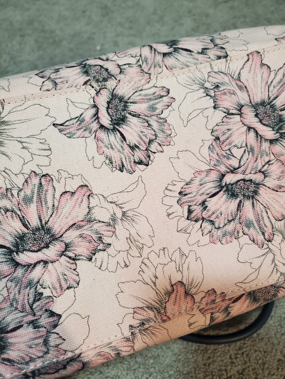Victoria's Secret Floral Light Pink Tote - Picture 5 of 9